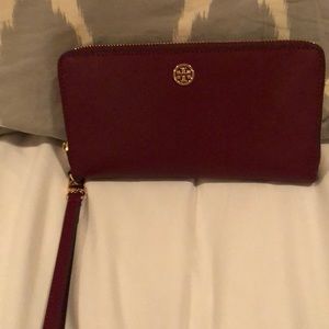 Tory Burch Wristlet Wallet large